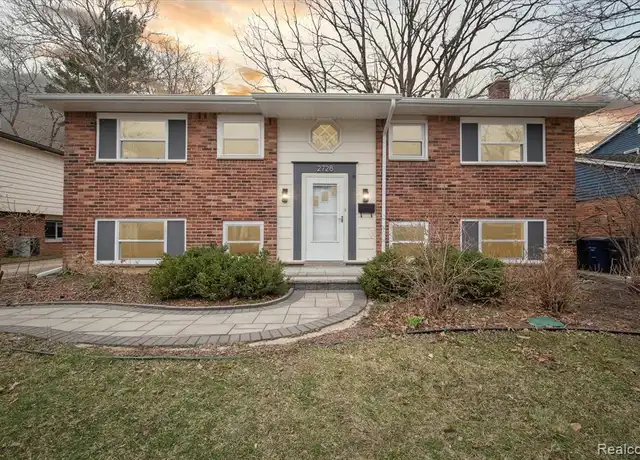 Property at 2728 Yost Blvd, Ann Arbor, MI, 48104, 5 beds, 2 baths, [object Object]