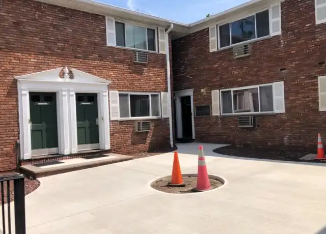 Property at 104 N Beverwyck Rd #2, Lake Hiawatha, NJ, 07034, 1 bed, 1 bath, [object Object]