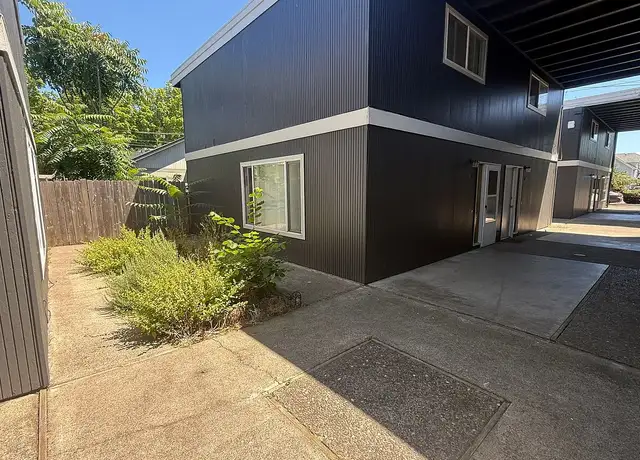 Photo of 1247 W 8th Ave, Eugene, OR 97402