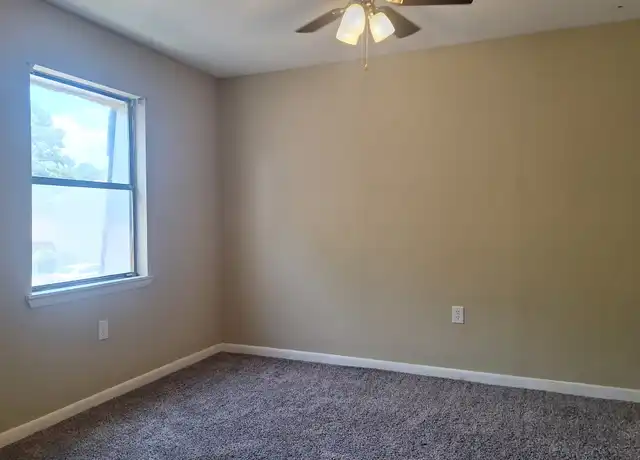 Property at 49 Hillcrest Dr, Hattiesburg, MS, 39402, 2 beds, 1 bath, [object Object]
