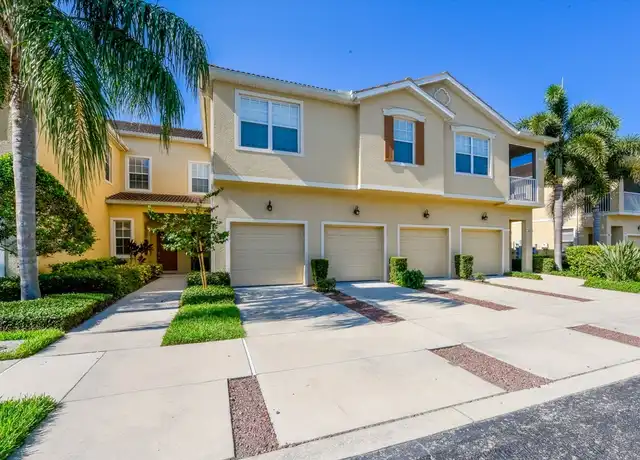 Property at 3716 Parkridge Cir Unit Circle25-105, Sarasota, FL, 34243, 3 beds, 2.5 baths, [object Object]