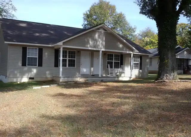 Property at 310 Tarver St SE, Jacksonville, AL, 36265, 2 beds, 2 baths, [object Object]