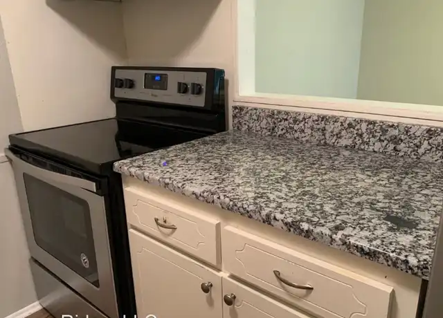 Property at Legacy Ridge LLC: Now offering 1 bed, 1 bath & 2 bed, 2 bath units! Comfort and convenience in Waco, - 2504 Hilltop Dr, Waco, TX, 76710, 2 beds, 2 baths, [object Object]