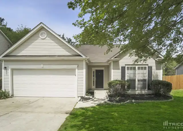 Property at 8734 Rozumny Dr, Charlotte, NC, 28216, 3 beds, 2 baths, [object Object]