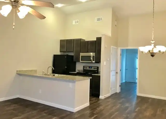 Property at 124 Jennifer Ln Unit 124D, Monroe, LA, 71203, 1 bed, 1 bath, [object Object]