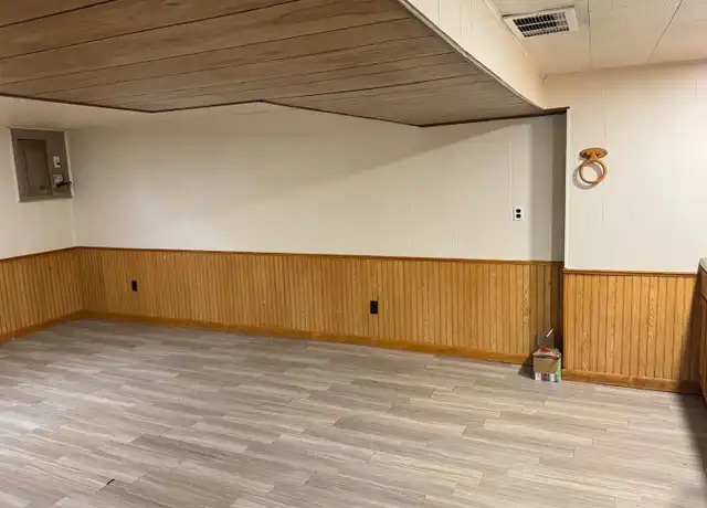 Property at 335 E Campbell Ave Unit C, Rantoul, IL, 61866, 1 bed, 1 bath, [object Object]