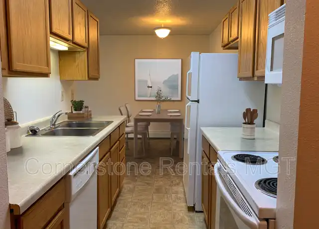 Property at 1121 14th Ave E Unit 15, West Fargo, ND, 58078, 2 beds, 1 bath, [object Object]