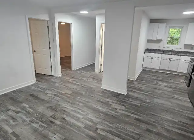 Property at 2129 Chestnut St Unit A, Portsmouth, VA, 23704, 2 beds, 1 bath, [object Object]