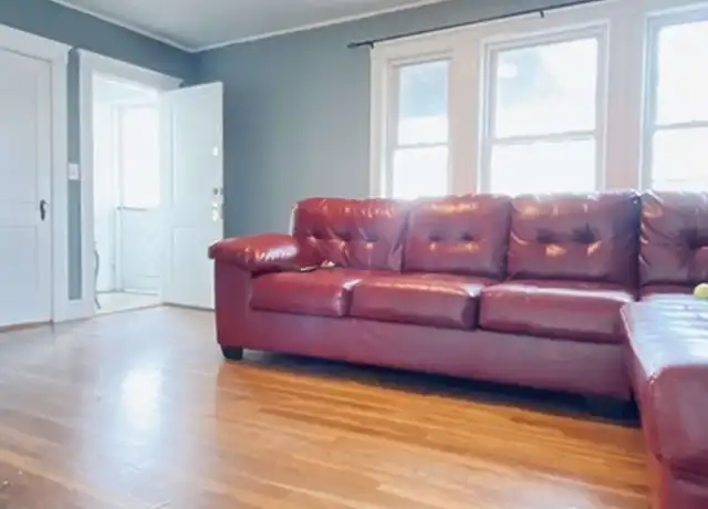 Property at 8 Dartmouth St, Arlington, MA, 02474, 2 beds, 1 bath, [object Object]