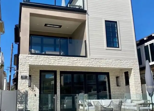 Property at 203 Sapphire Ave, Newport Beach, CA, 92662, 3 beds, 3.5 baths, [object Object]