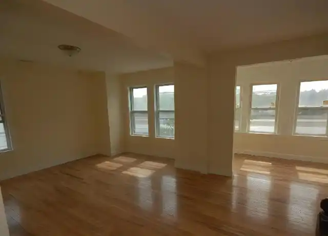 Property at 142 Lincoln St Unit 2, Boston, MA, 02135, 4 beds, 2 baths, [object Object]