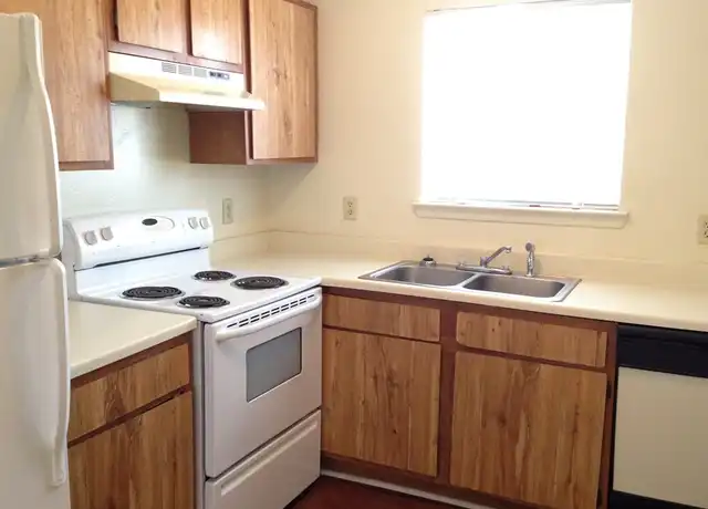 Property at 2003 Longmire Ct Unit 9, College Station, TX, 77840, 2 beds, 1 bath, [object Object]