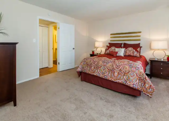 Property at The Park at Whispering Pines - 3030 E Fountain Blvd, Colorado Springs, CO, 80910, 2 beds, 1-1.5 bath, [object Object]