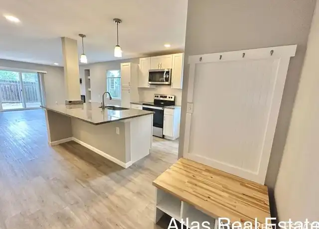 Property at 6741 Dublin Loop W Unit B, Colorado Springs, CO, 80918, 2 beds, 1 bath, [object Object]