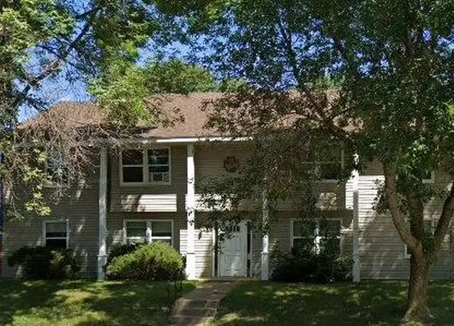 Property at 3218 Oak Knoll Dr Unit 1, Eau Claire, WI, 54701, 2 beds, 1 bath, [object Object]