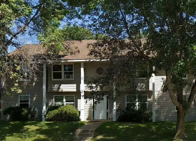 Property at 3218 Oak Knoll Dr Unit 1, Eau Claire, WI, 54701, 2 beds, 1 bath, [object Object]