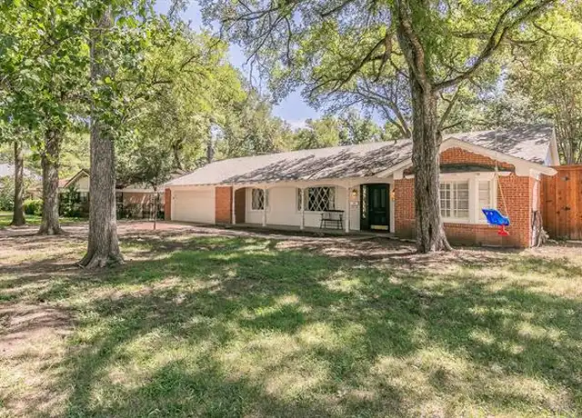 Property at 3215 Spanish Oak Dr, Fort Worth, TX, 76109, 3 beds, 2 baths, [object Object]