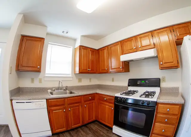 Photo of 59 John H Chafee Blvd, Newport, RI 02840