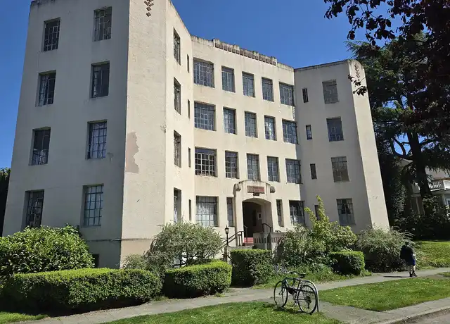 Property at The Laurelton - 1820 16th Ave, Seattle, WA, 98122, 1 bed, 1 bath, [object Object]