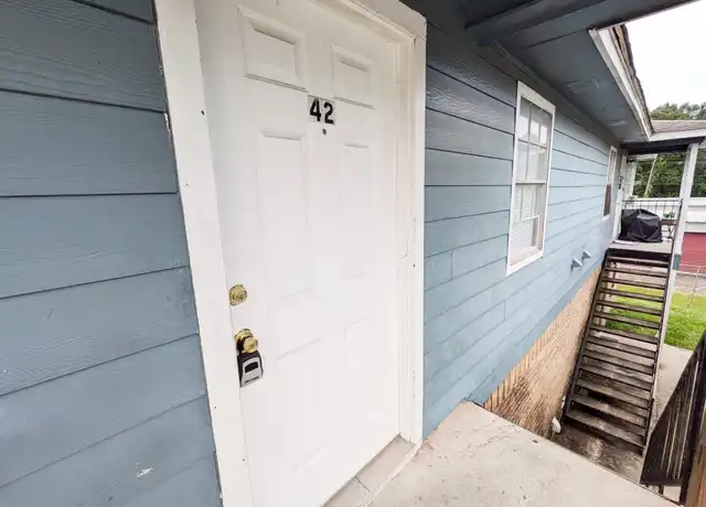 Property at 750 S 3rd St unit West TER Apt 42, Silsbee, TX, 77656, 2 beds, 1 bath, [object Object]