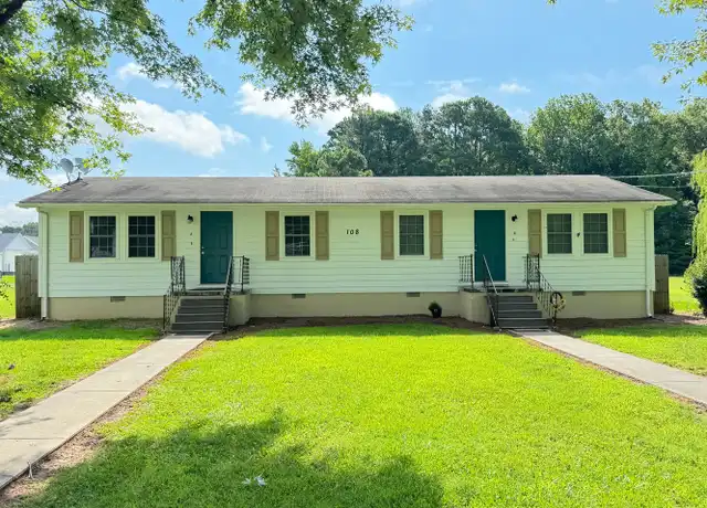 Property at 108 Montgomery St, La Crosse, VA, 23950, 2 beds, 1 bath, [object Object]
