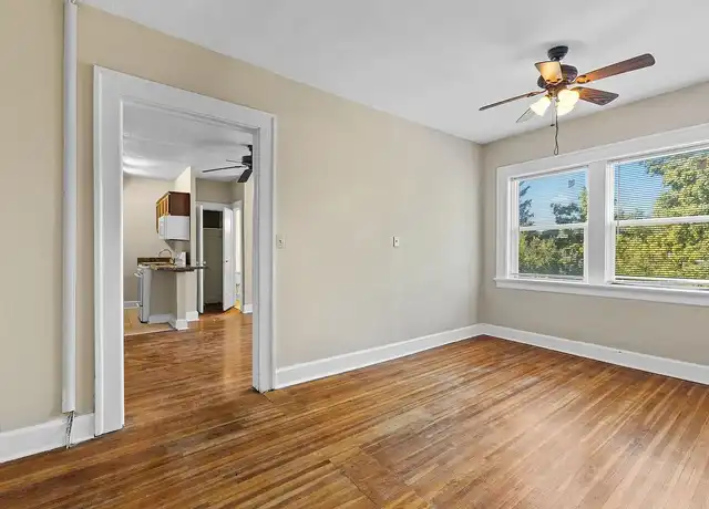 Property at Suites of Irvington Apartments - 5730 E Washington St, Indianapolis, IN, 46219, 1 bed, 1 bath, [object Object]