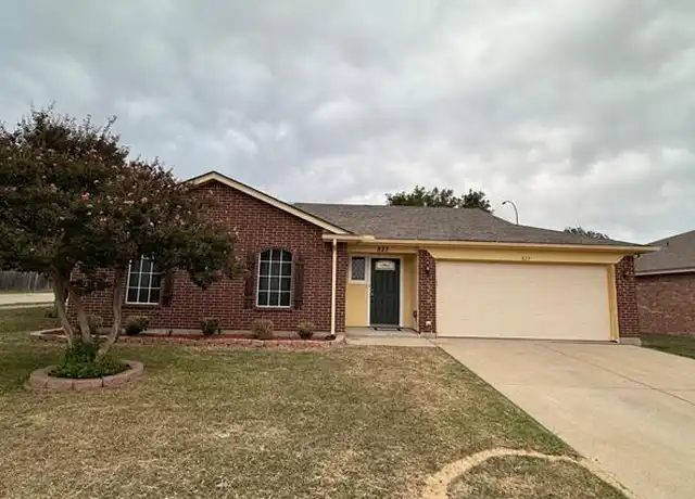 Property at 823 Colson Dr, Arlington, TX, 76002, 3 beds, 2 baths, [object Object]