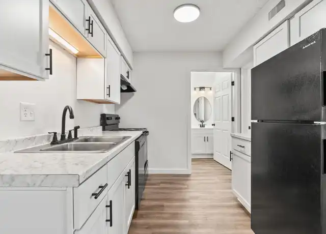Property at 3180 W Greenwood St Unit 61, Springfield, MO, 65807, 1 bed, 1 bath, [object Object]