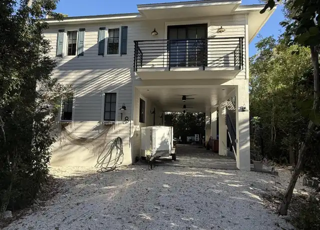 Property at 18 Coral Dr, Key Largo, FL, 33037, 3 beds, 2 baths, [object Object]