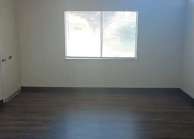 Property at 1734 W Shaw Ave, Fresno, CA, 93711, 0 beds, 1 bath, [object Object]