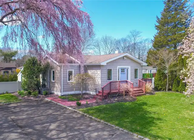 Property at 6 W End Ave, East Quogue, NY, 11942, 2 beds, 1 bath, [object Object]