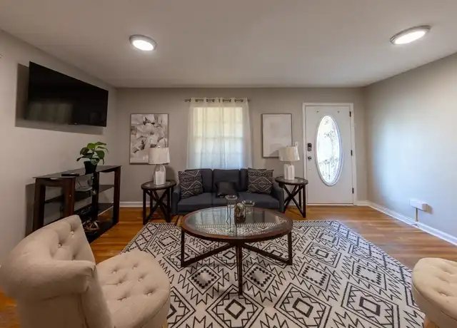 Property at 6177 Johnson Rd Unit 2B, Riverdale, GA, 30274, 6 beds, 2 baths, [object Object]