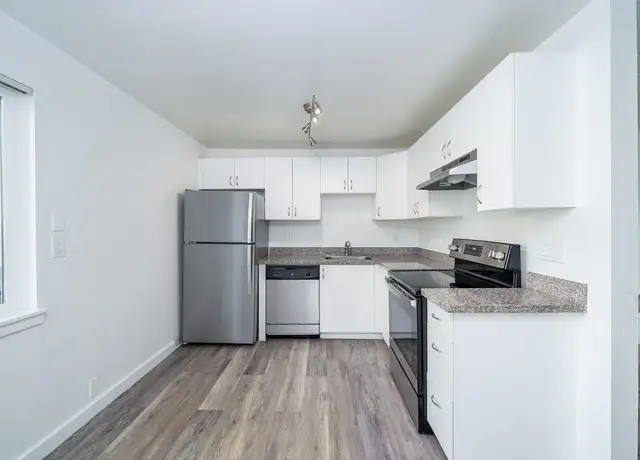 Photo of 7580 SW Hunziker Rd, Portland, OR 97223