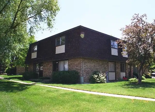 Property at 2664 Woodview Ct Unit 2664, Waukegan, IL, 60087, 2 beds, 1 bath, [object Object]