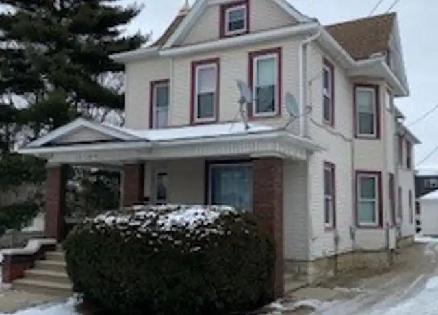 Property at 818 Madison St Unit 2E, Lockport, IL, 60441, 1 bed, 1 bath, [object Object]