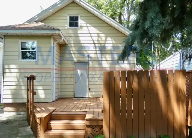 Property at 229 Van Buren Ave, Toledo, OH, 43605, 2 beds, 1 bath, [object Object]