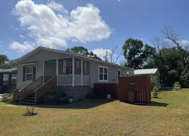 Property at 17650 County Road 10, Foley, AL, 36535, 3 beds, 2 baths, [object Object]