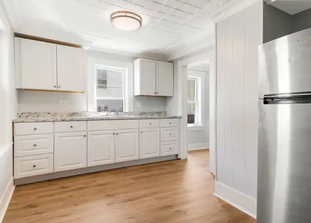 Property at 38 New York St, Dover, NH, 03820, 2 beds, 1 bath, [object Object]