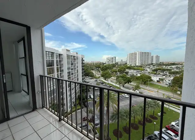 Property at 800 Parkview Dr #903, Hallandale Beach, FL, 33009, 2 beds, 1.5 baths, [object Object]