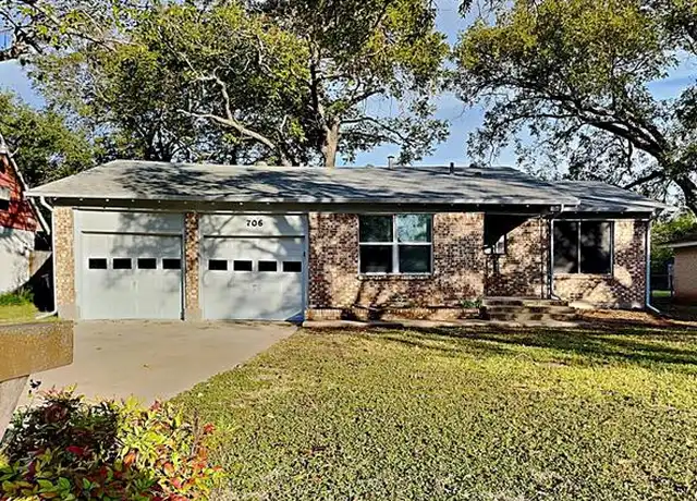 Property at 706 Lilly St, Cleburne, TX, 76033, 2 beds, 1 bath, [object Object]