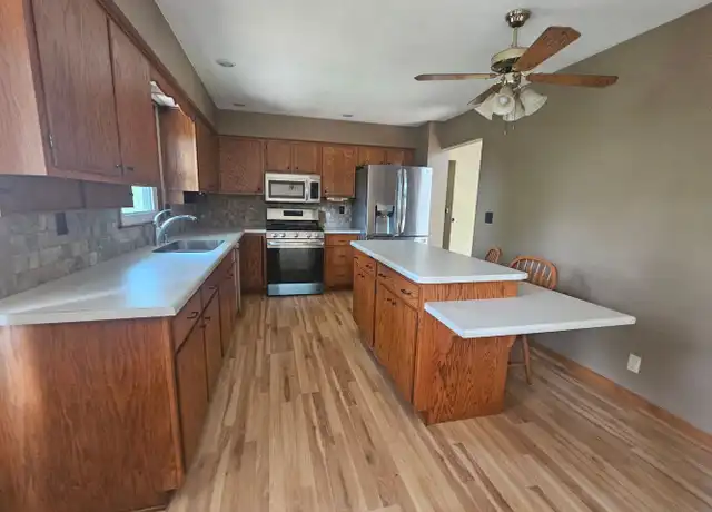 Property at 2100 Birchwood Dr NE, Cedar Rapids, IA, 52402, 3 beds, 2 baths, [object Object]