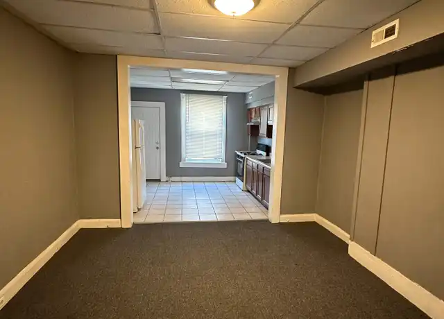 Property at 803 N Lakewood Ave, Baltimore, MD, 21205, 2 beds, 1 bath, [object Object]