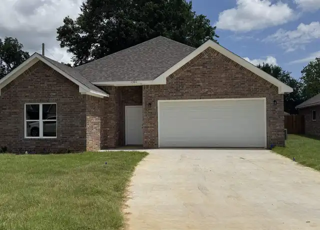 Property at 1301 Berkli Cv, Whitehouse, TX, 75791, 4 beds, 2 baths, [object Object]