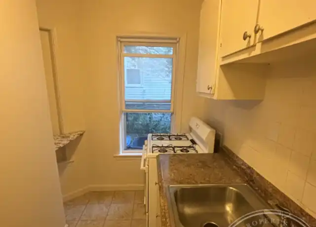 Property at 247 Fountain St Unit 247 1E, Fall River, MA, 02721, 2 beds, 1 bath, [object Object]