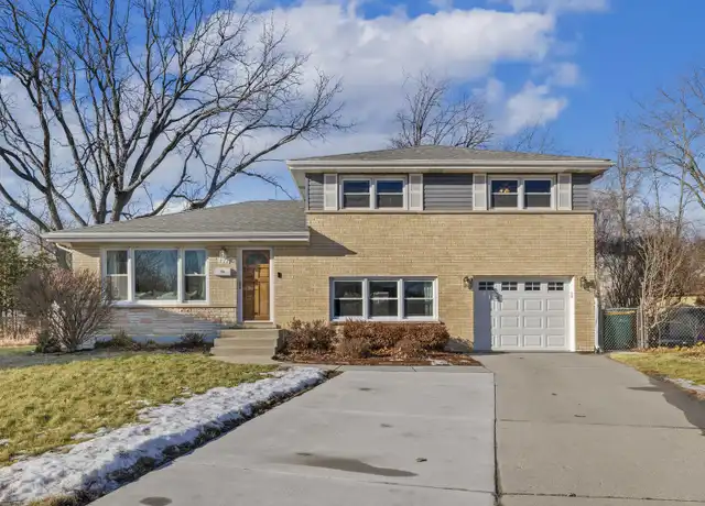 Property at 272 Scott St, Wheeling, IL, 60090, 3 beds, 2 baths, [object Object]