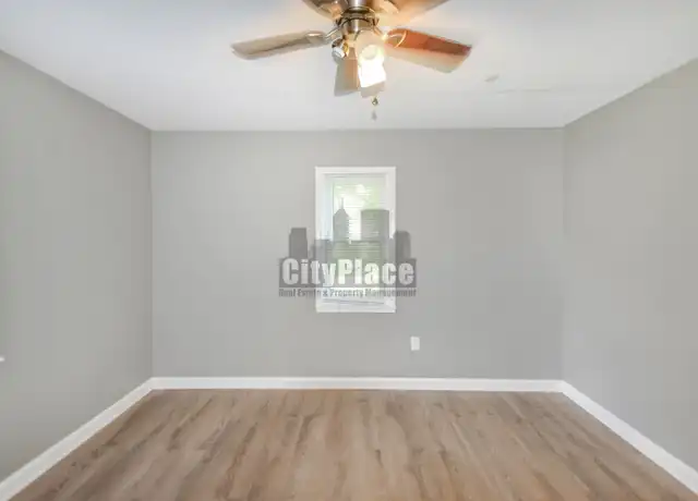 Property at 4226 Woodridge Blvd, Indianapolis, IN, 46205, 2 beds, 1 bath, [object Object]