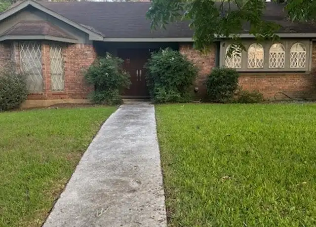 Property at 101 Trinity St, Brenham, TX, 77833, 3 beds, 2 baths, [object Object]