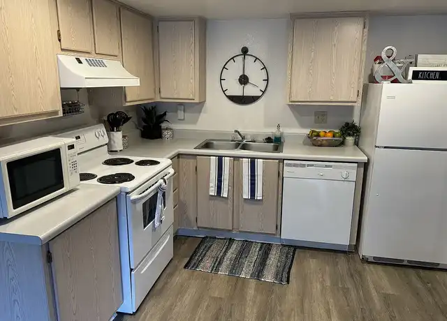 Property at University West - 1830 S Milton Rd, Flagstaff, AZ, 86001, 1-2 bed, 1-2 bath, [object Object]