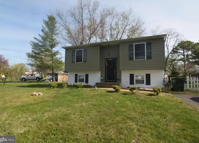 Property at 200 Via de Rosa Dr, Stafford, VA, 22556, 3 beds, 2 baths, [object Object]