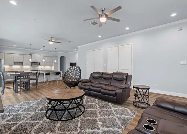 Property at 3322 S University Dr, Fort Worth, TX, 76109, 5 beds, 4.5 baths, [object Object]